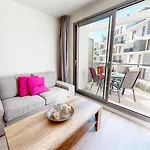 Tulipan En Urb Marina Real Iii Terraza, Varias Piscinas Y Gimnasio Cerca De La Playa Rotas *