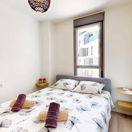 Tulipan En Urb Marina Real Iii Terraza, Varias Piscinas Y Gimnasio Cerca De La Playa Rotas 公寓