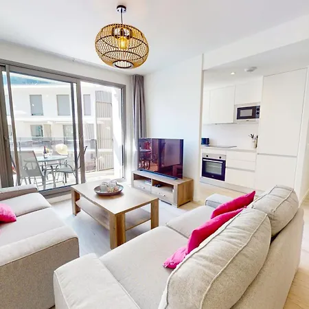 Tulipan En Urb Marina Real Iii Terraza, Varias Piscinas Y Gimnasio Cerca De La Playa Rotas 德尼亚