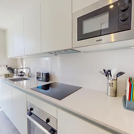 公寓 Tulipan En Urb Marina Real Iii Terraza, Varias Piscinas Y Gimnasio Cerca De La Playa Rotas *